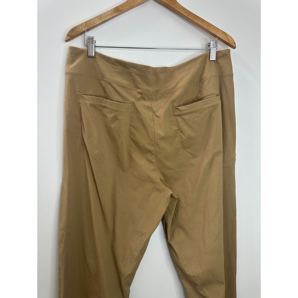 Athleta Trekkie North High Rise Joggers Tan Size 16 Ripstop Hiking Pants UPF - Picture 10 of 13